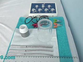 Необычный электросекс шейки матки со звуковой глубиной в матке